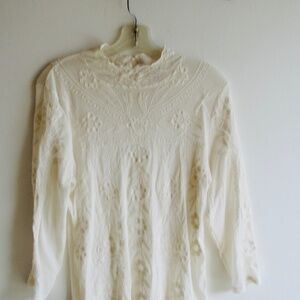SUNDANCE Woman's Blouse SZ M Semi Sheer Stretch Lace Nylon